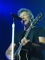 14910