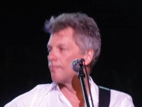 16074