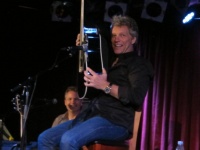 16275