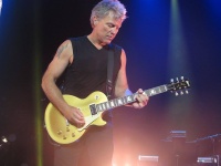 16371